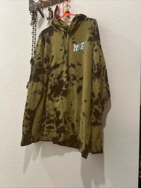 Neff Tie-Dye Olive Green Hoodie Sweatshirt with Small Chest Logo
